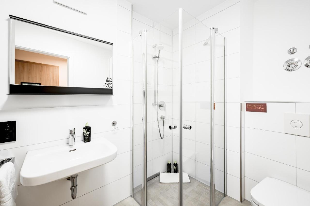 Limehome Metzingen Wilhelmstr Buitenkant foto