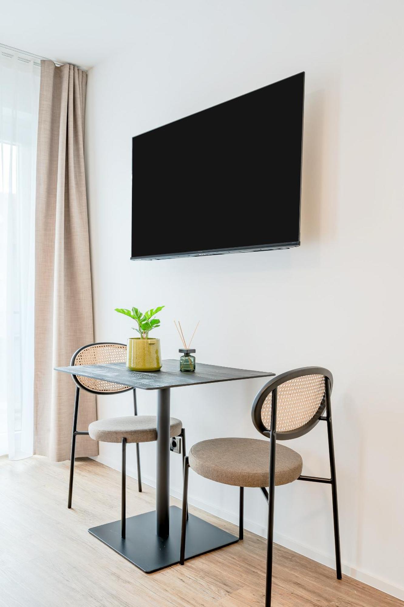 Limehome Metzingen Wilhelmstr Kamer foto